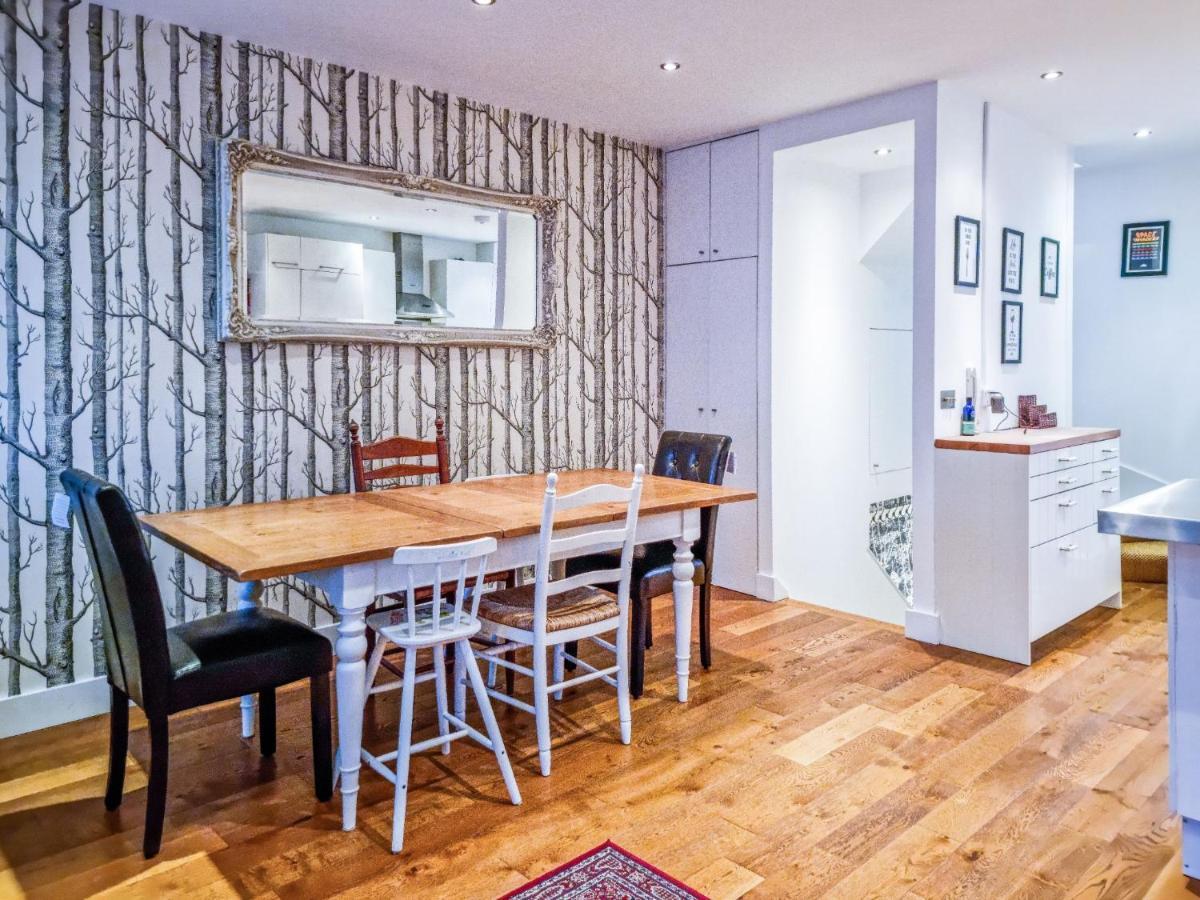 Pass The Keys Family Friendly 2 Bedroom Gem in Shepherd's Bush London Exterior foto