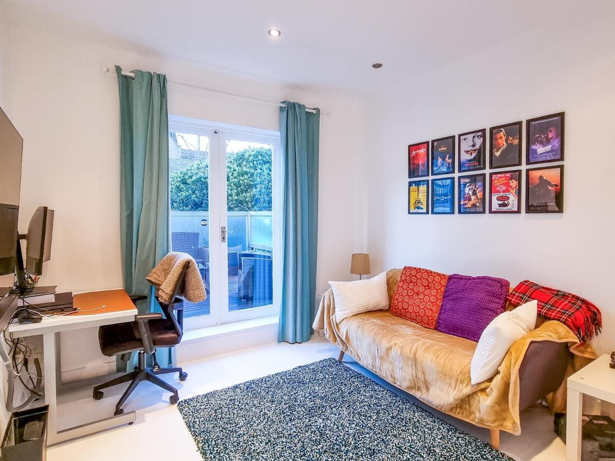 Pass The Keys Family Friendly 2 Bedroom Gem in Shepherd's Bush London Exterior foto